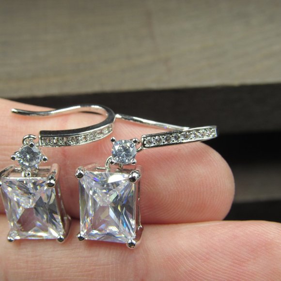 Sterling Silver Clear Cubic Zirconia Rectangle Gem Earrings Vintage - Picture 4 of 9